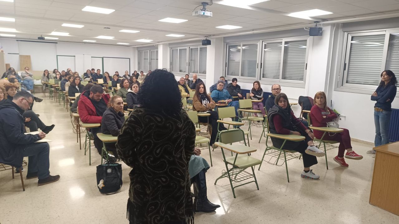 La comunidad educativa de A Estrada reclama mayor dotación de personal