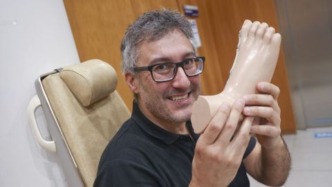 Casimiro V�zquez, retratado este mi�rcoles en la Facultad de Enfermer�a y Podolog�a de Ferrol