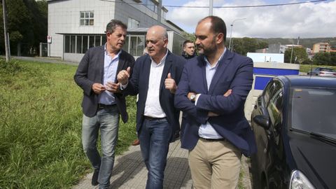 Visita de Jos� Ram�n G�mez Besteiro (delegado Gobierno en Galicia) con el candidato del PSOE de Fene, en acto electoral