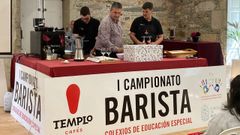 El equipo del colegio de educaci�n especial de Monforte durante la competici�n 