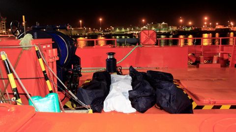 Recuperan varios cad�veres de inmigrantes en el Estrecho