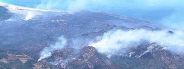 El incendio del monte Pindo visto desde el aire