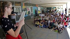 En marzo del 2019, todos los colegios de Rianxo -en la imagen, el Brea Segade- se unieron en un minuto de silencio contra los incendios forestales que peri�dicamente suceden en la zona