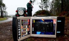 La m�quina fue abandonada, tras serle sustra�da la recaudaci�n, en un vial de Ponteceso.