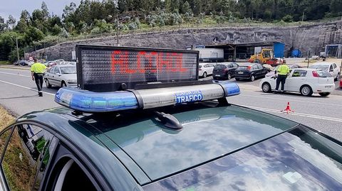 Control de alcohol y drogas de la Guardia Civil en la N-550.