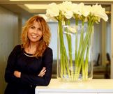 Mart�nez destaca la implicaci�n social de sus empresa.