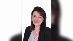 La candidata de Vox en Avión, Lilian Cerdeira, ahora concejala no adscrita