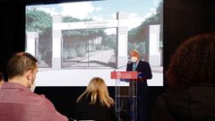 Jos� Tom� en la presentaci�n del parque con una visualizaci�n de c�mo ser� la entrada