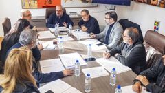Reuni�n na que se concederon os premios Rodolfo Prada