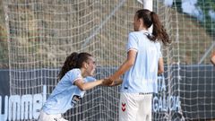 Las jugadoras de As Celtas Noela S�nchez y Andrea Albiol, en un partido.