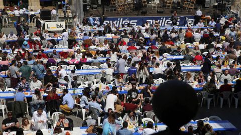 Comida en la calle de Avil�s