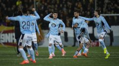 Los jugadores del Celta celebran el pase en Copa tras superar al Sant Andreu en los penaltis.
