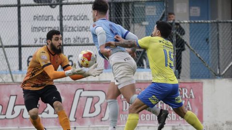 Ayoub, que acumula 2.434 minutos y 12 porter�as a cero, contra el Cambados.
