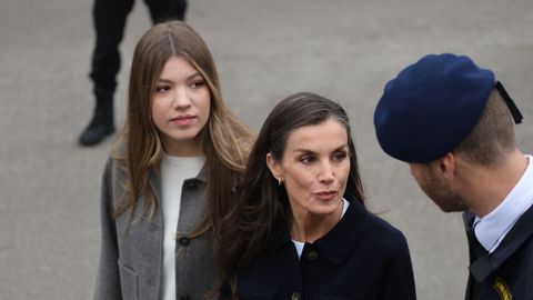 Los Reyes, la princesa Leonor y la Infanta Sof�a durante el acto de entrega del premio al ?Pueblo Ejemplar de Asturias 2025, a 25 de octubre de 2025, en Valdesoto, Sieto, Asturias (Espa�a). El Premio al Pueblo Ejemplar de Asturias 2025 ha sido concedido a la parroquia de Valdesoto, que pertenece al concejo asturiano de Siero