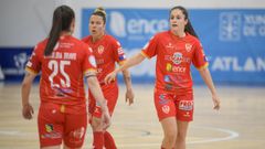 Las jugadoras del Poio Pescamar durante un partido disputado en A Seca