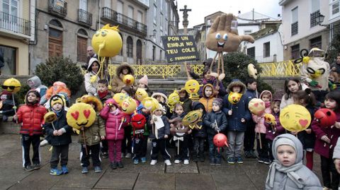 Emojis entre os compadres do Colexio Ferroviario