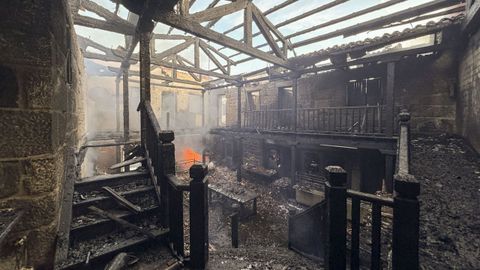 Incendio en el monasterio budista de San Amaro (Ourense).