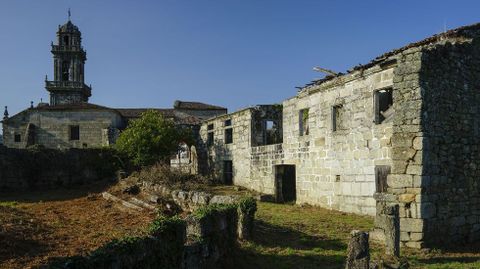 Casa da Encomenda e iglesia de Santa Mara en Beade