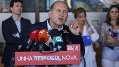 El candidato del PSdeG a la Xunta hace campa�a en Vigo sin la agrupaci�n local