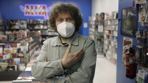 ANTN, DE ALITA CMICS. EL ATRACADOR LLEG A MORDERLE EL DEDO PULGAR.