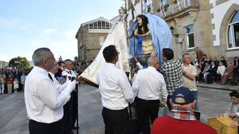 La Palomita Domingo de Resurreci�n en Muros