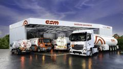 Varios camiones que transportan combustible de Gas�leos San Marcos, compa��a asentada en Abegondo