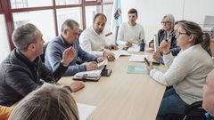 Reuni�n de taxistas y miembros del ejecutivo de Ribeira