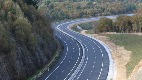 Los dos sentidos de la autova estn abiertos al trfico