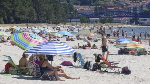 La playa de A Madalena, en Cabanas, llena de gente, en una imagen de archivo
