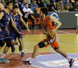 Imagen del partido celebrado ayer en El Plant�o. 
