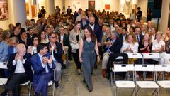 La alcaldesa de A Coru�a, In�s Rey, a la entrada del acto �A Coru�a cidade de primeira� en el que hizo balance de la gesti�n de su gobierno