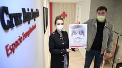 Trabajadores de Cruz Roja en un local donado en herencia por una lucense, que lleva su nombre, Evangelina Penela