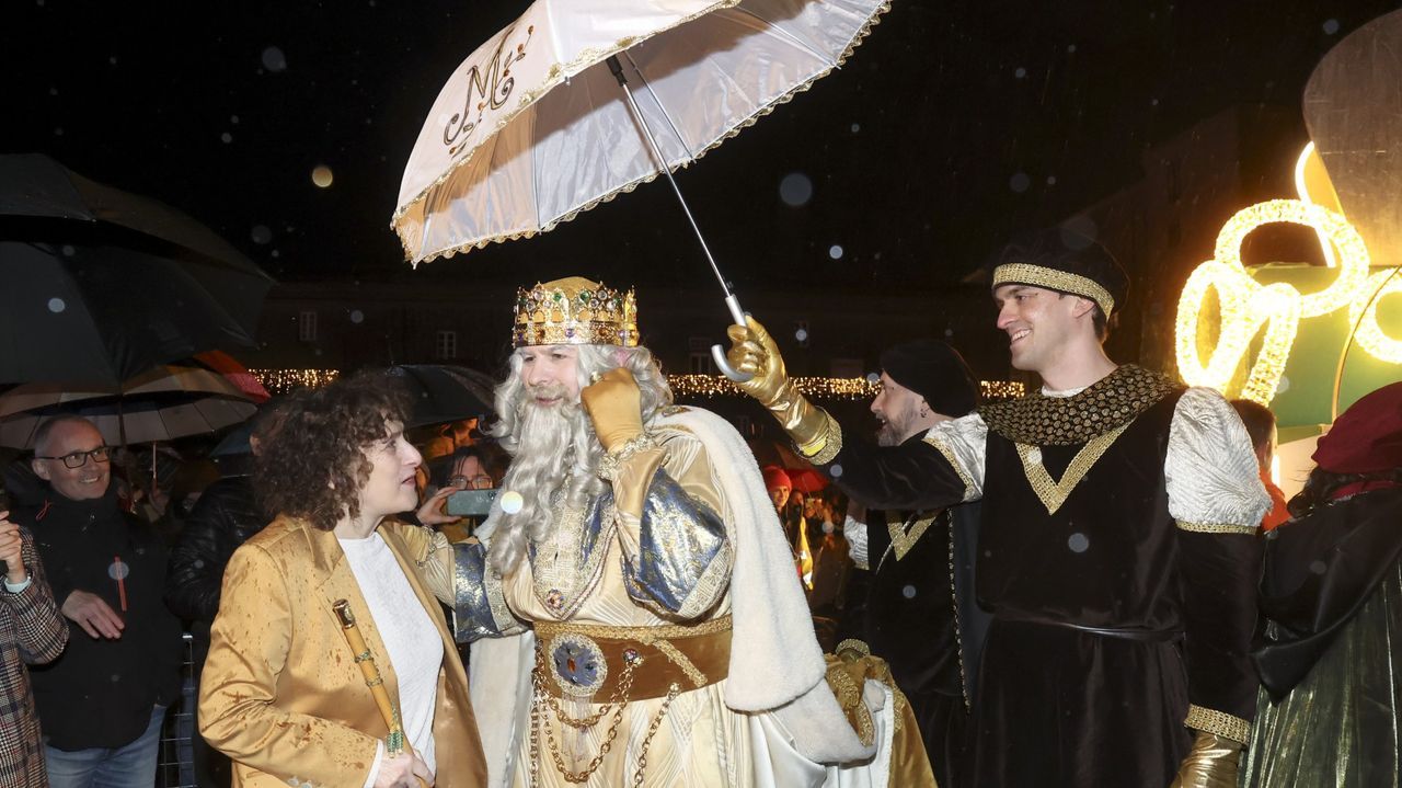 Los Reyes Magos llegarán a Santiago en avión y harán la Cabalgata en carrozas con techo por si llueve