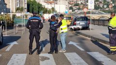 La Polica Local de Pontevedra vigil el montaje de los puestos esta maana en Bos Aires, aunque solo se hizo un parip con las estructuras y no vendieron