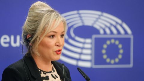 Michelle O'Neill es la vicepresidenta del Sinn Fin y la lder del partido en Irlanda del Norte, donde fue la formacin ms votada en las ltimas elecciones autonmicas