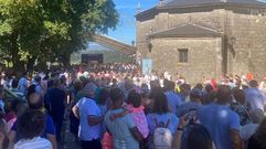 Inicio de la procesi�n de los Milagres de Amil, en Mora�a