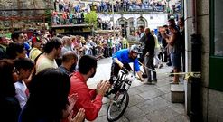 Los deportistas hicieron un vertiginoso descenso de tres kil�metros, en minuto y medio. 
