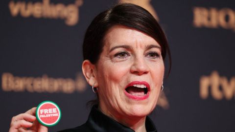 La actriz Laia Marull con una chapa en favor de Palestina