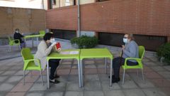 Las residencias madrile�as permiten visitas de familiares desde hace unos d�as, aunque con estrictas medidas de seguridad