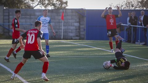 Adrin Lij salv en la primera parte al Cidade de Ribeira con dos paradas de mrito.