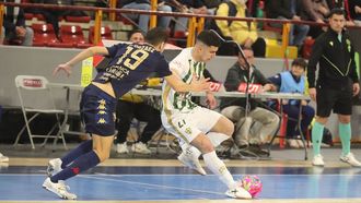 Partido de O Parrulo en la cancha del C&oacute;rdoba