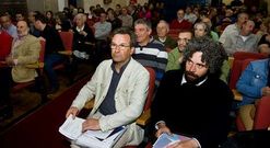 Vence particip� en un acto en el Torrente tras reunirse con trabajadores de varias firmas.