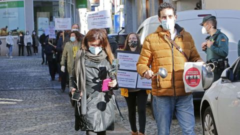 Manifestaci�n de hosteleros y comerciantes de Caldas por las medidas anti Covid