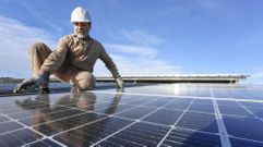 Una instalación fotovoltaica lucense, tecnología que lidera el mayor crecimiento renovable en el mundo, en foto de archivo