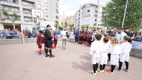 Partido conmemorativo en en el barrio de Fozaneldi