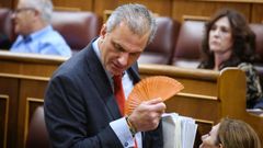 El portavoz de Vox en el Ayuntamiento de Madrid, Javier Ortega Smith, este mircoles en el Congreso