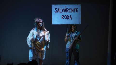 Feroz pone en escena  A Fortaleza , en el marco de la MIT de Ribadavia. 
