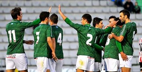 El equipo ferrolano protagoniza un extraordinario arranque de temporada con 14 triunfos en 16 jornadas.