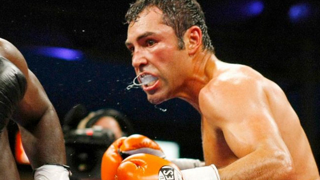 El boxeador Óscar de la Hoya es una máquina de facturar millones a los 48  años
