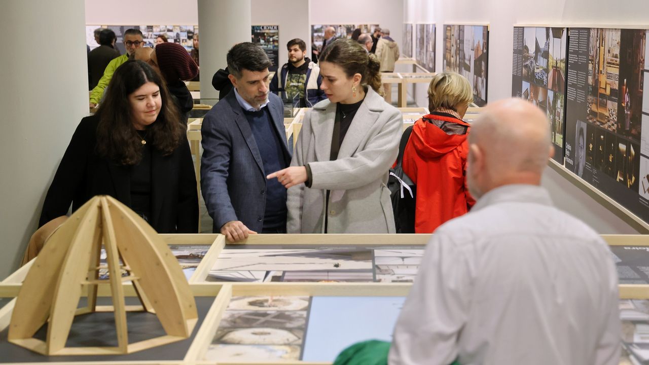 Una muestra para homenajear a docentes y alumnos de Arquitectura de A Coruña